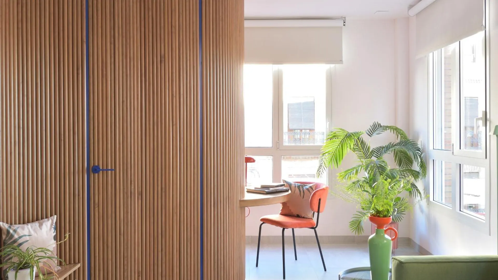 Patio De Sombra - Urban Suites Granada Apartment