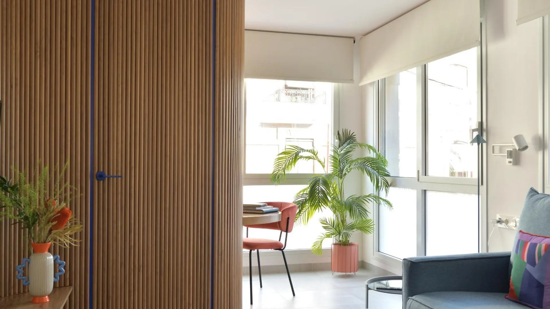 Patio De Sombra - Urban Suites Granada Spain