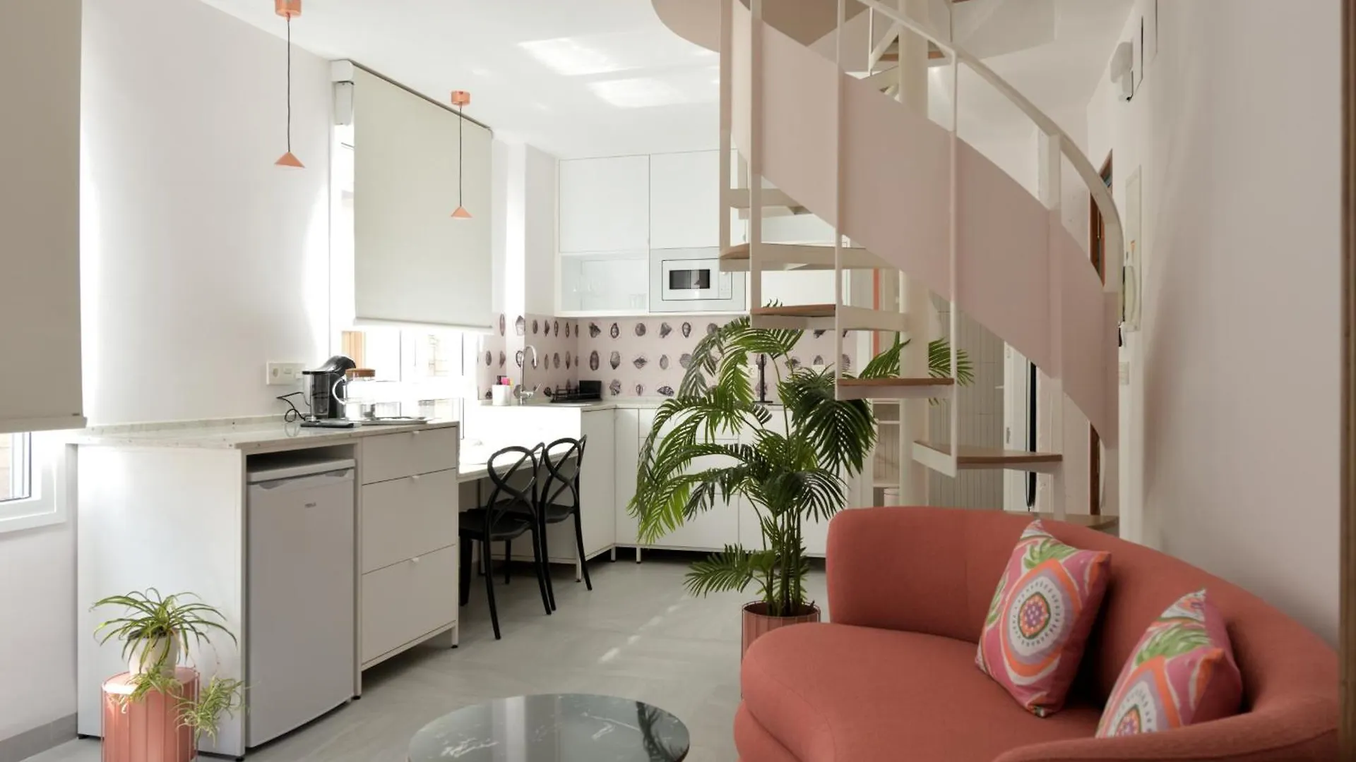Patio De Sombra - Urban Suites Granada Apartment