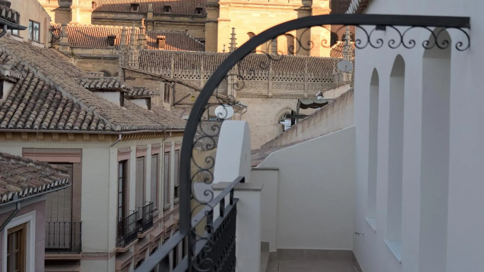 Patio De Sombra - Urban Suites Granada 0*,  Spain